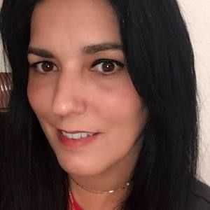 Meet your Posher, Yesenia